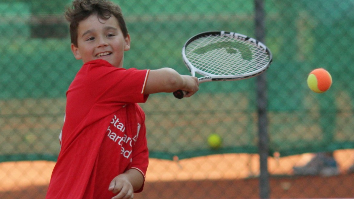 Gratis juniortennis hver onsdag i juli