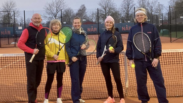 TENNISSKOLE UDENDØRS 2025